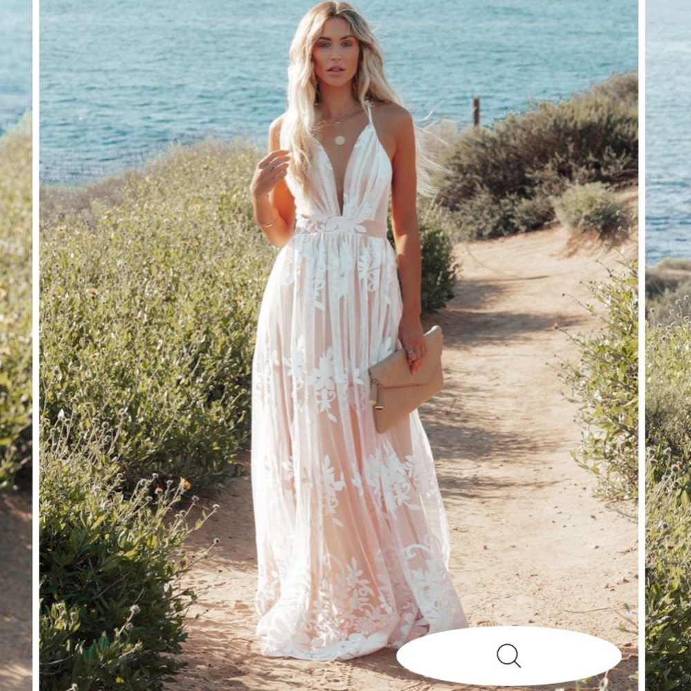 Vici Antonia Maxi Dress